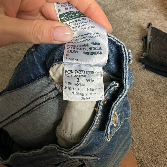 Levi's Blue Distressed Denim Jean Shorts - Picture 4 of 4